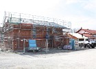 29.03.2012 Zwischenstand vor dem Richtfest: das Haus ist eingedeckt und die Garage steht.